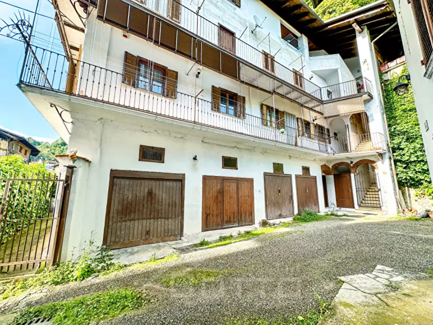 Immagine 13 di Appartamento in vendita  in via riale n 6 a Grignasco