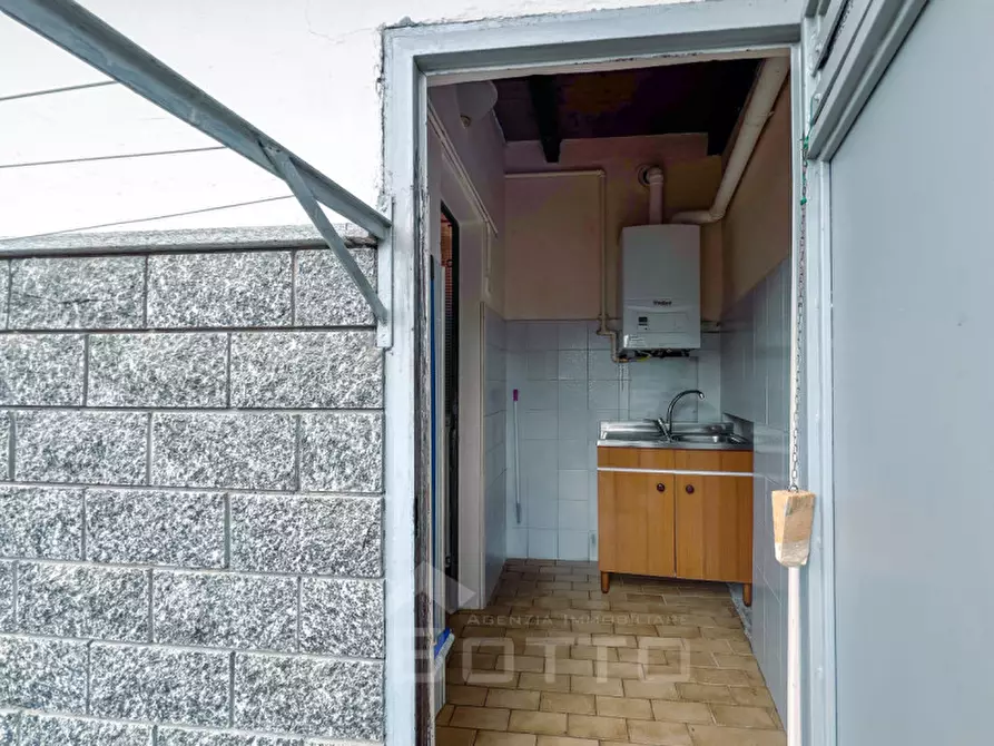 Immagine 14 di Appartamento in vendita  in piazza garibaldi n 17 a Grignasco