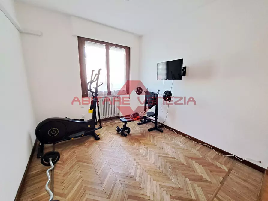 Immagine 7 di Appartamento in vendita  in via Dardanelli 28 a Venezia