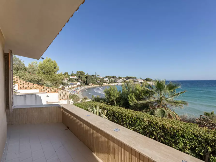 Immagine 6 di Villa in vendita  in Viale dei Lidi 475 a Siracusa