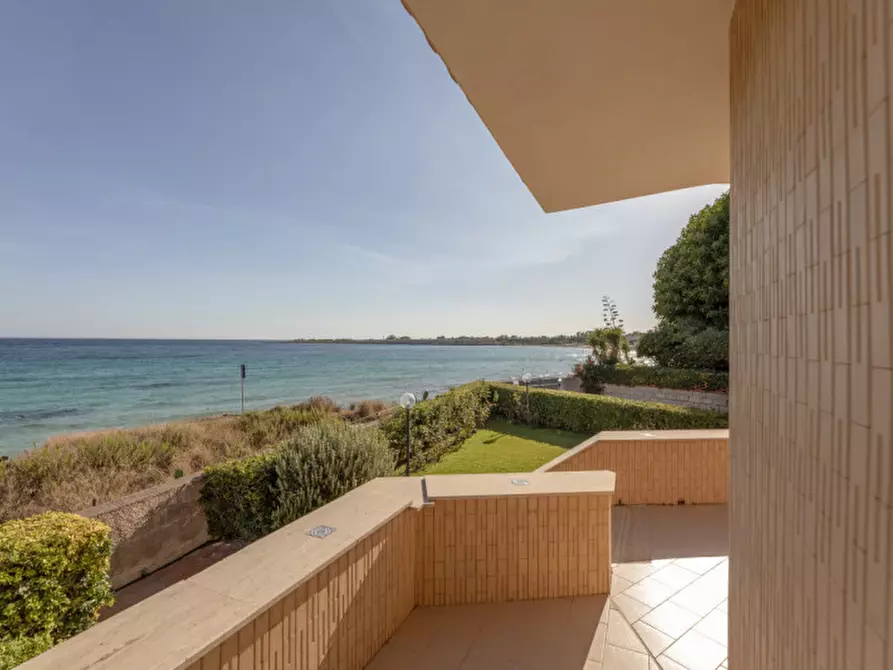 Immagine 7 di Villa in vendita  in Viale dei Lidi 475 a Siracusa
