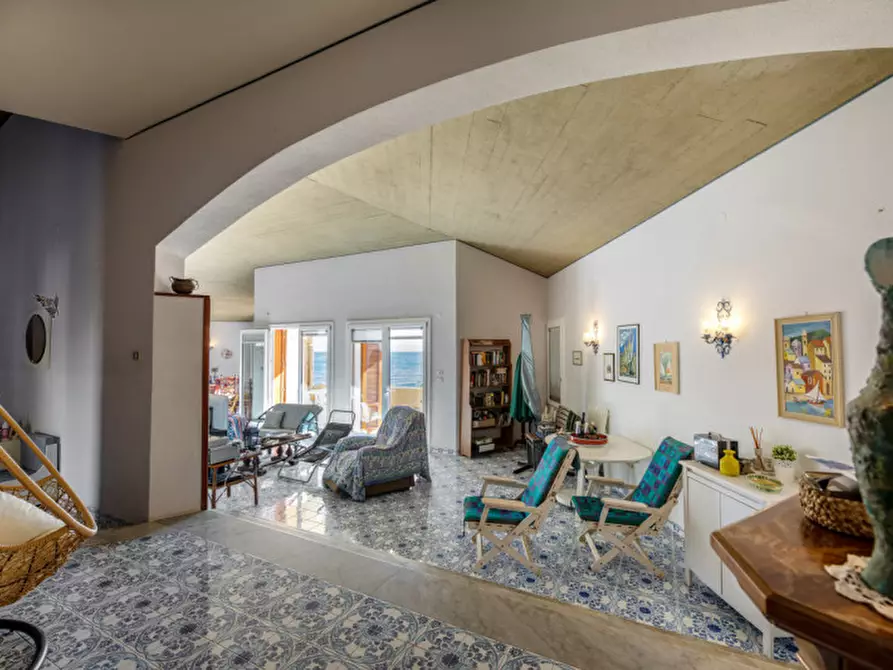Immagine 9 di Villa in vendita  in Viale dei Lidi 475 a Siracusa