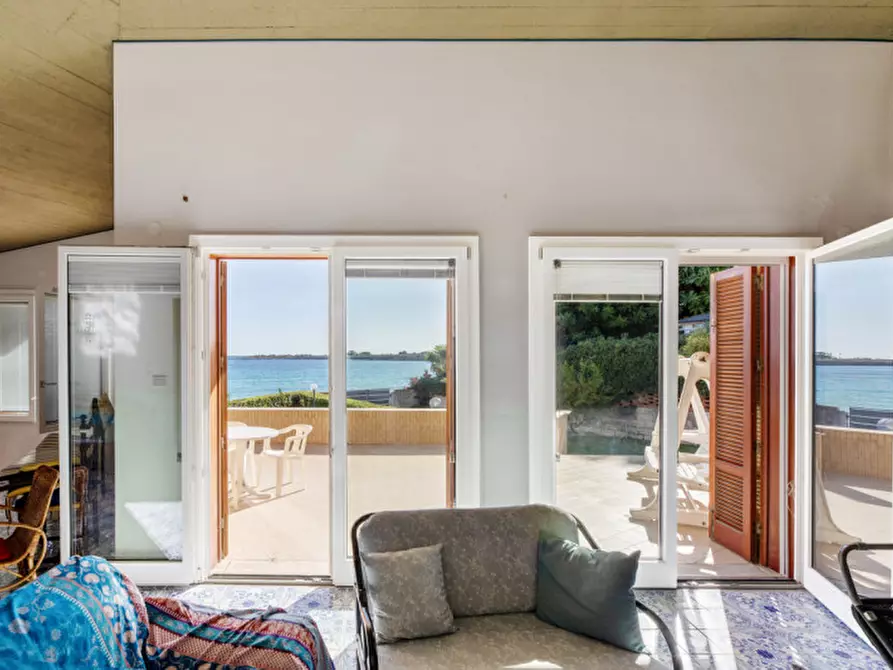 Immagine 11 di Villa in vendita  in Viale dei Lidi 475 a Siracusa