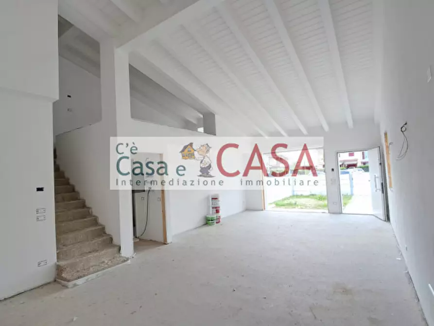 Immagine 3 di Casa bifamiliare in vendita  in Viale Giuseppe Mazzini a Mestrino