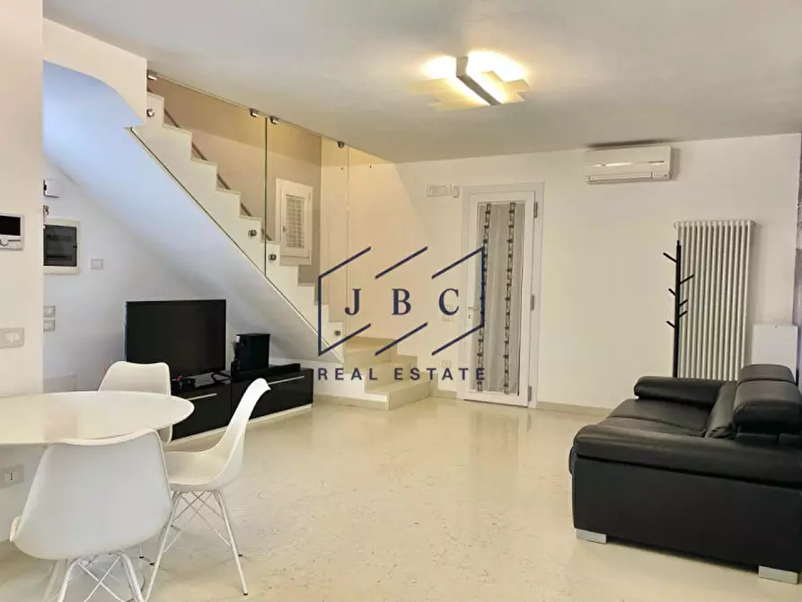 Immagine 4 di Casa indipendente in vendita  in Via Amerigo Vespucci a Jesolo