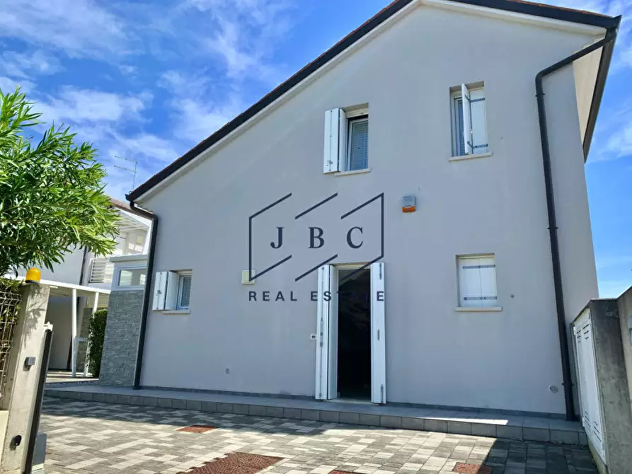 Immagine 22 di Casa indipendente in vendita  in Via Amerigo Vespucci a Jesolo