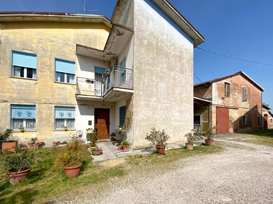 Immagine 1 di Villetta a schiera in vendita  in Via Martiri della Libertà a Concordia Sulla Secchia