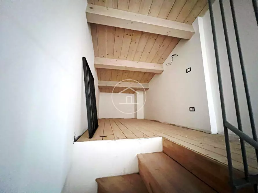 Immagine 10 di Appartamento in vendita  in Via Roma 2 a Vernio