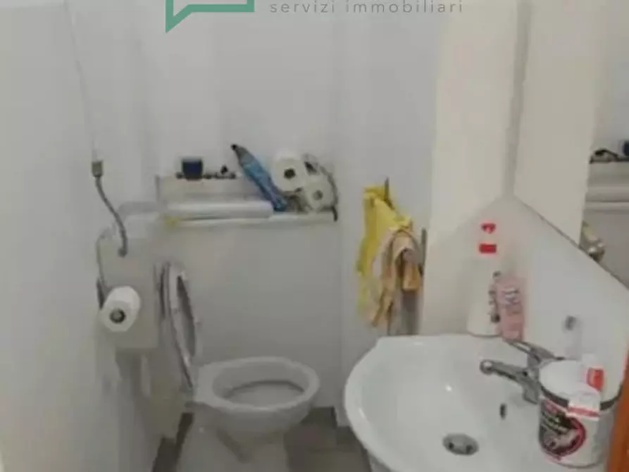 Immagine 5 di Ufficio in affitto  in Via Nicolardi a Napoli