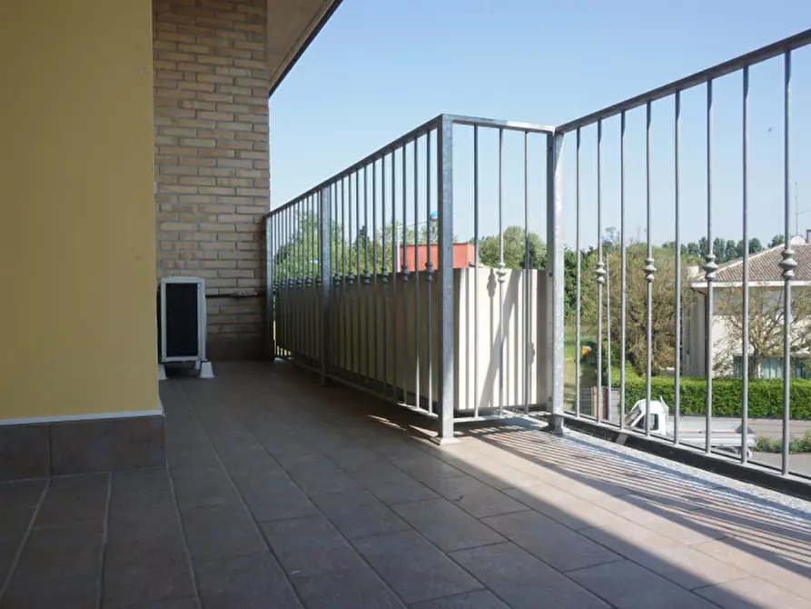 Immagine 13 di Appartamento in vendita  in Via della Costituente 7 a Colorno