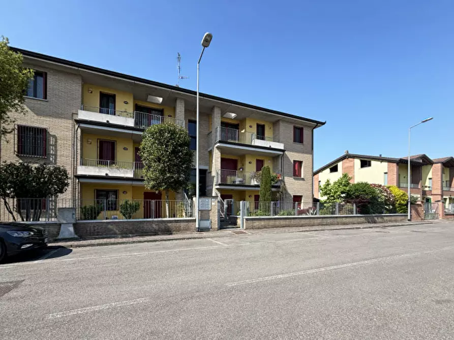 Immagine 33 di Appartamento in vendita  in Via della Costituente 7 a Colorno