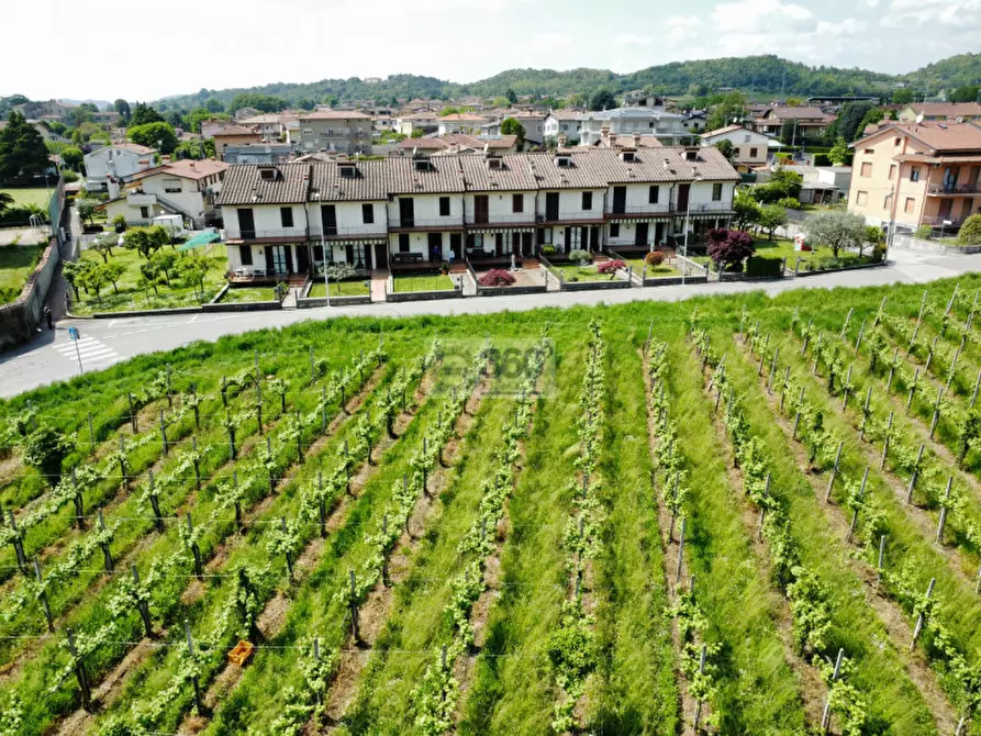 Immagine 8 di Villetta a schiera in vendita  in Via San Rocco a Passirano