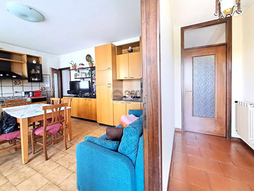 Immagine 11 di Villetta a schiera in vendita  in Via San Rocco a Passirano