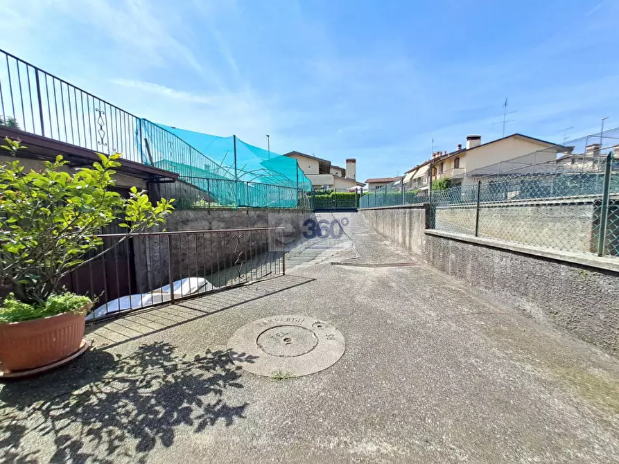 Immagine 35 di Villetta a schiera in vendita  in Via San Rocco a Passirano