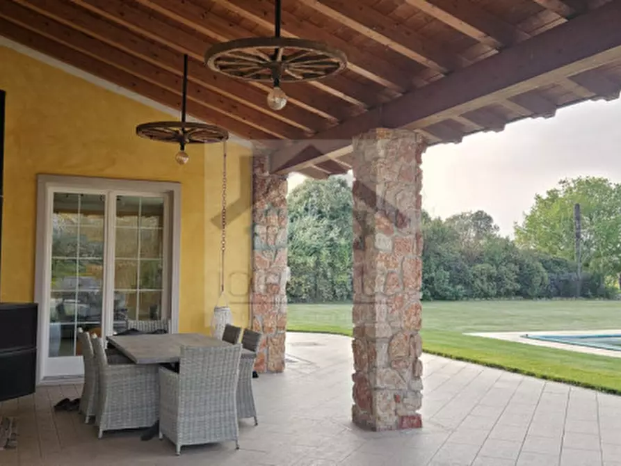 Immagine 12 di Villa in vendita  in Località Sgarbella a Bussolengo