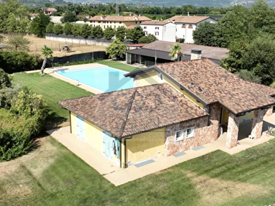 Immagine 27 di Villa in vendita  in Località Sgarbella a Bussolengo