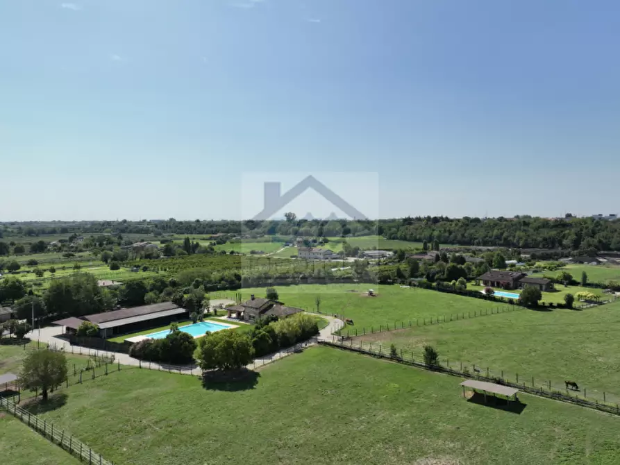 Immagine 37 di Villa in vendita  in Località Sgarbella a Bussolengo