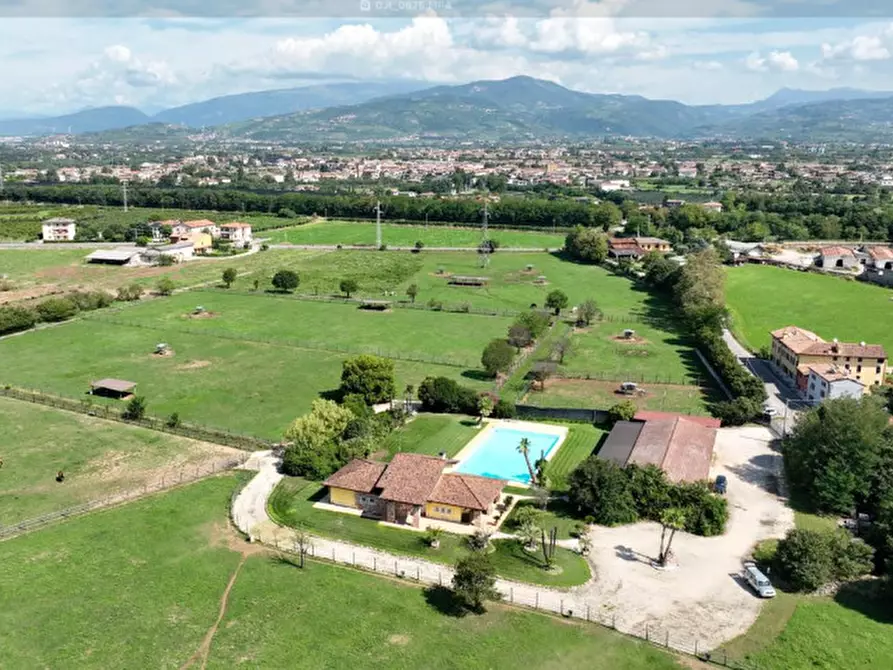 Immagine 49 di Villa in vendita  in Località Sgarbella a Bussolengo