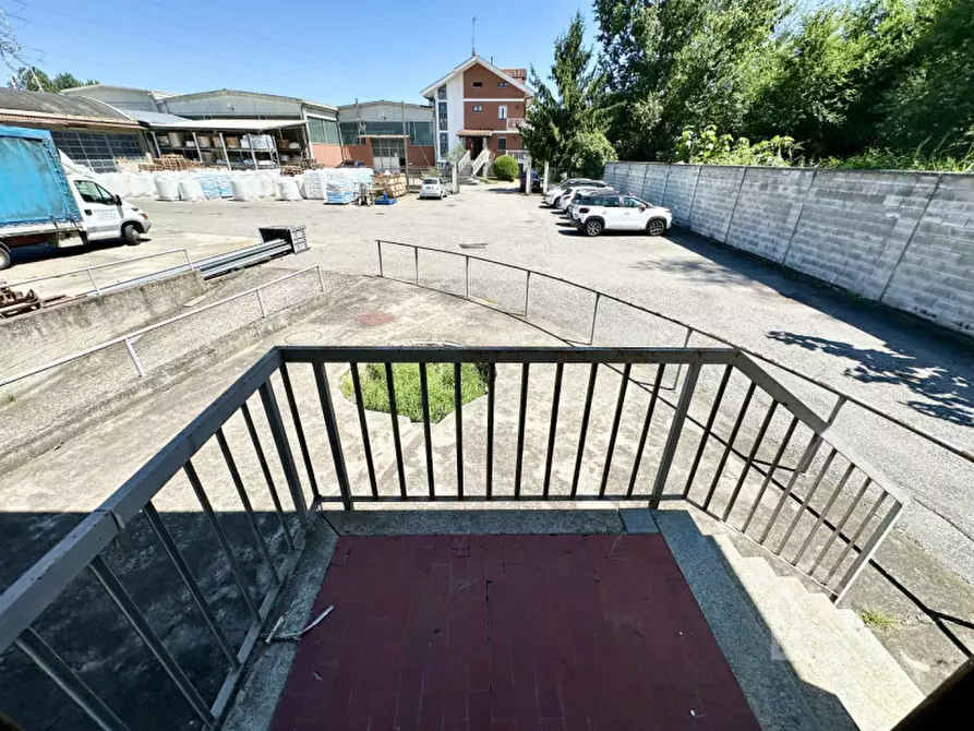 Immagine 8 di Ufficio in affitto  in via brandizzo 52/7 a Settimo Torinese