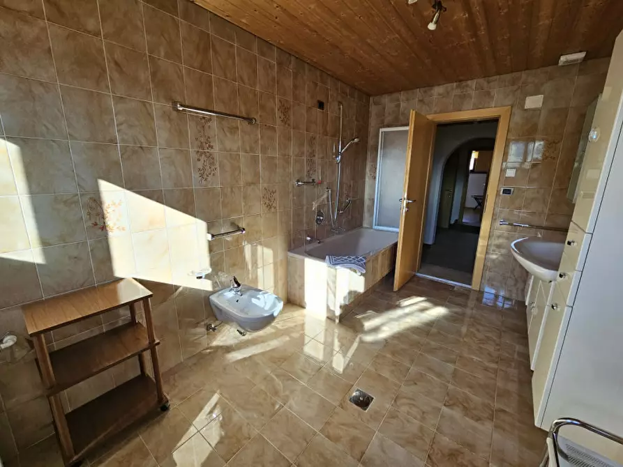 Immagine 15 di Appartamento in affitto  in via Pumes a San Candido .Innichen.