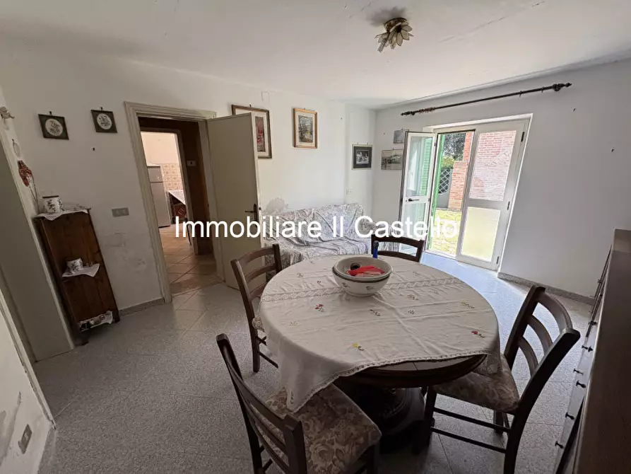 Immagine 5 di Villetta a schiera in vendita  in Piazza Molinari a Castiglione Del Lago