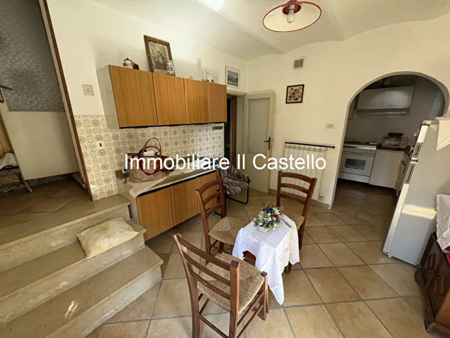 Immagine 7 di Villetta a schiera in vendita  in Piazza Molinari a Castiglione Del Lago