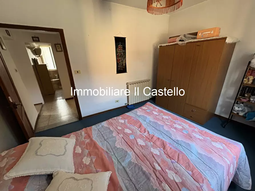 Immagine 18 di Villetta a schiera in vendita  in Piazza Molinari a Castiglione Del Lago