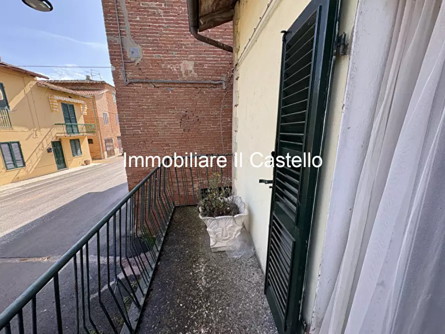 Immagine 22 di Villetta a schiera in vendita  in Piazza Molinari a Castiglione Del Lago