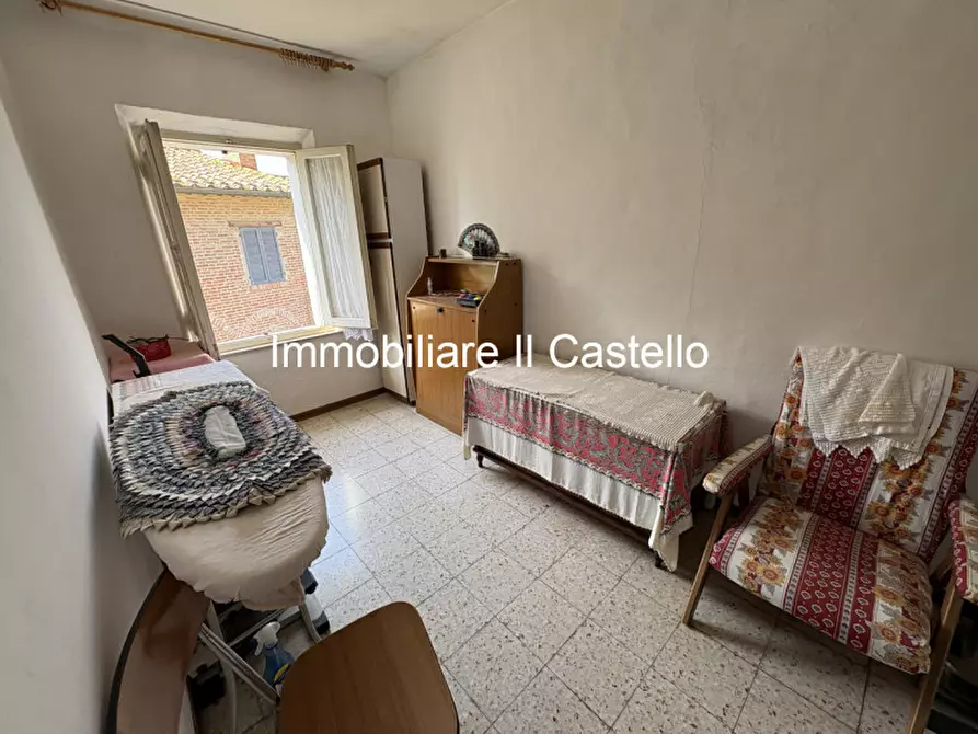 Immagine 23 di Villetta a schiera in vendita  in Piazza Molinari a Castiglione Del Lago