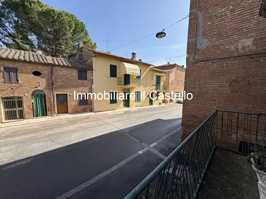 Immagine 29 di Villetta a schiera in vendita  in Piazza Molinari a Castiglione Del Lago