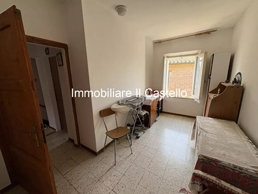 Immagine 30 di Villetta a schiera in vendita  in Piazza Molinari a Castiglione Del Lago