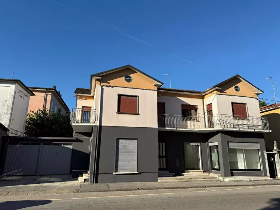 Immagine 1 di Ufficio in vendita  in Viale Fiume n.9 a Vicenza