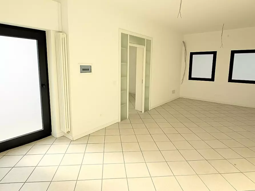 Immagine 11 di Ufficio in vendita  in Viale Fiume n.9 a Vicenza