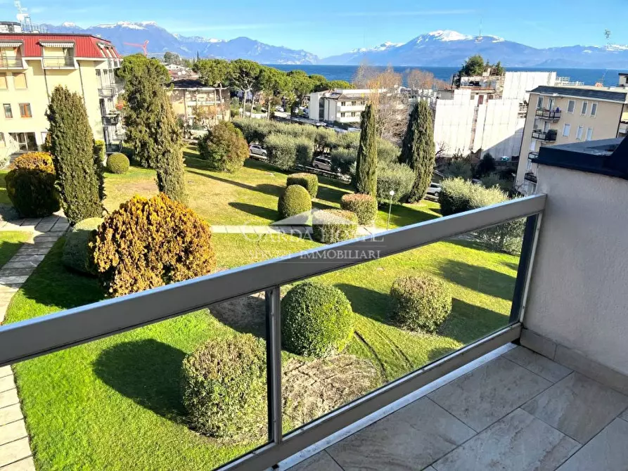 Immagine 14 di Appartamento in vendita  in Lungolago Cesare Battisti a Desenzano Del Garda