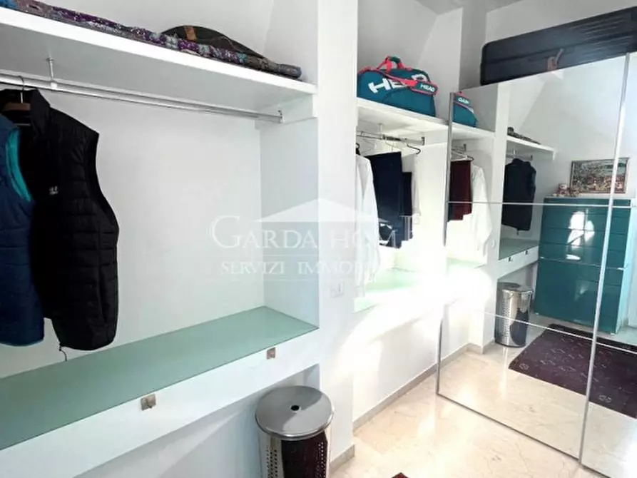 Immagine 24 di Appartamento in vendita  in Lungolago Cesare Battisti a Desenzano Del Garda