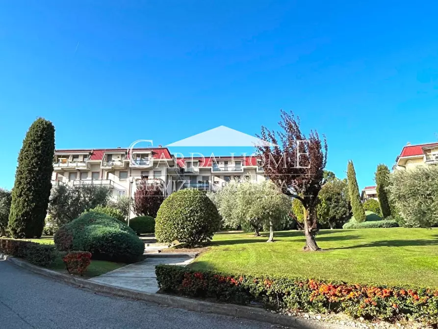 Immagine 27 di Appartamento in vendita  in Lungolago Cesare Battisti a Desenzano Del Garda