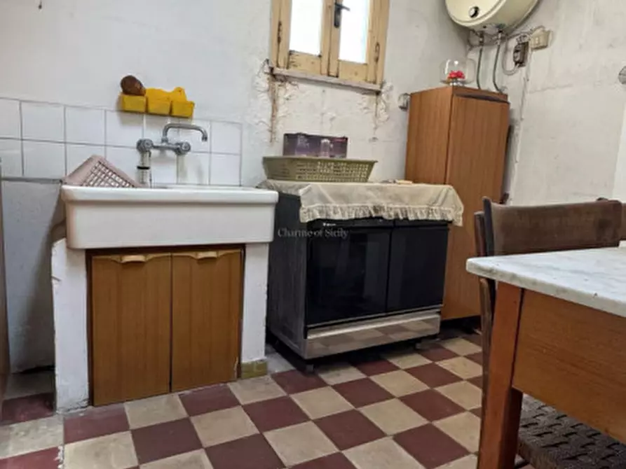 Immagine 11 di Casa indipendente in vendita  a Modica