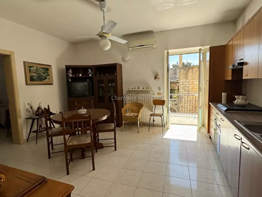 Immagine 13 di Casa indipendente in vendita  a Modica