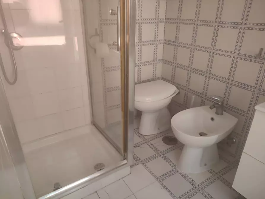 Immagine 4 di Appartamento in affitto  in gradoni di chiaia 67 a Napoli