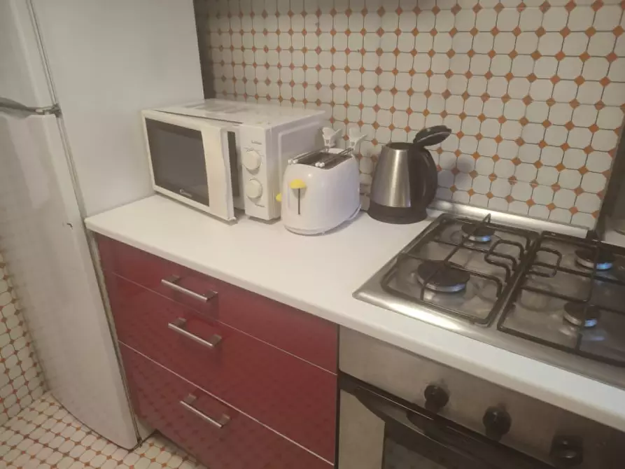 Immagine 15 di Appartamento in affitto  in gradoni di chiaia 67 a Napoli