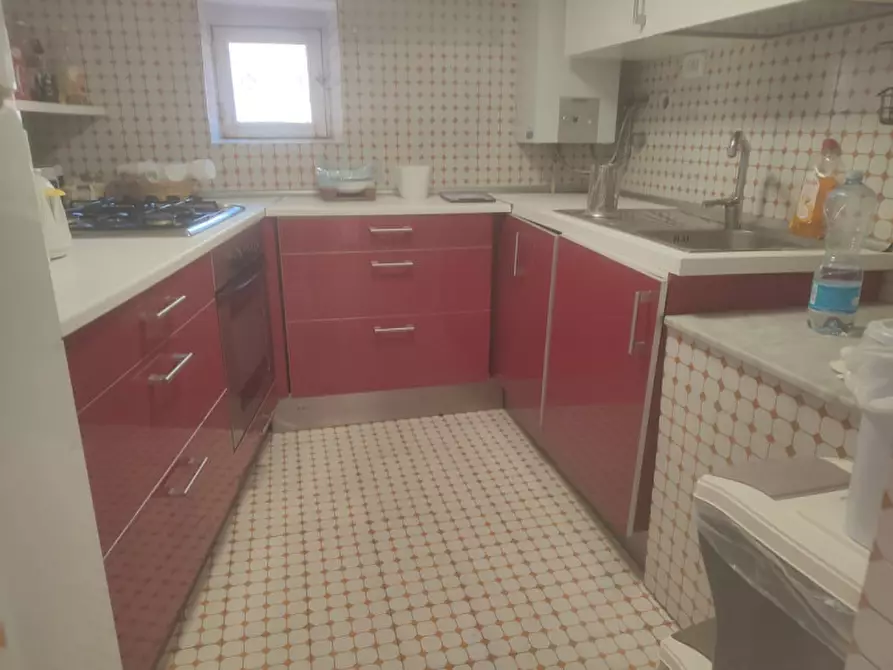 Immagine 16 di Appartamento in affitto  in gradoni di chiaia 67 a Napoli