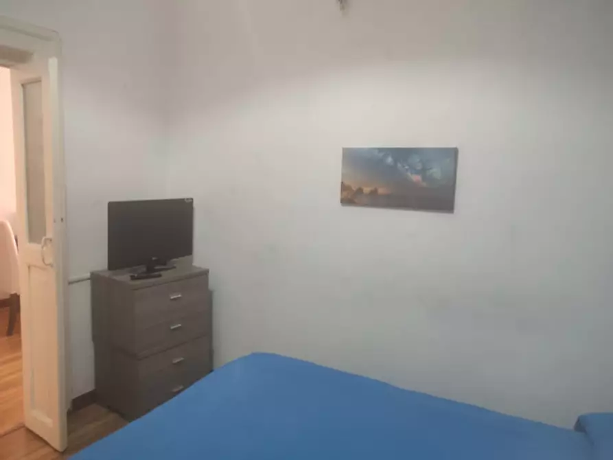 Immagine 19 di Appartamento in affitto  in gradoni di chiaia 67 a Napoli