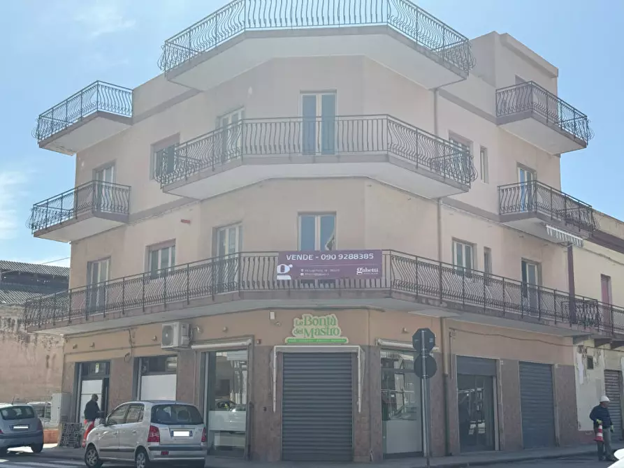 Immagine 17 di Appartamento in vendita  in via maio mariano a Milazzo