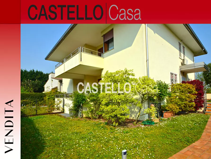 Immagine 2 di Casa bifamiliare in vendita  in viale Italia a Castelfranco Veneto