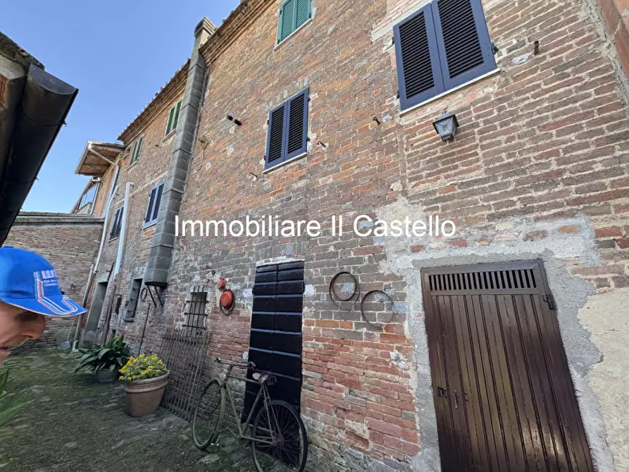 Immagine 43 di Villetta a schiera in vendita  in Via Castiglionese a Castiglione Del Lago