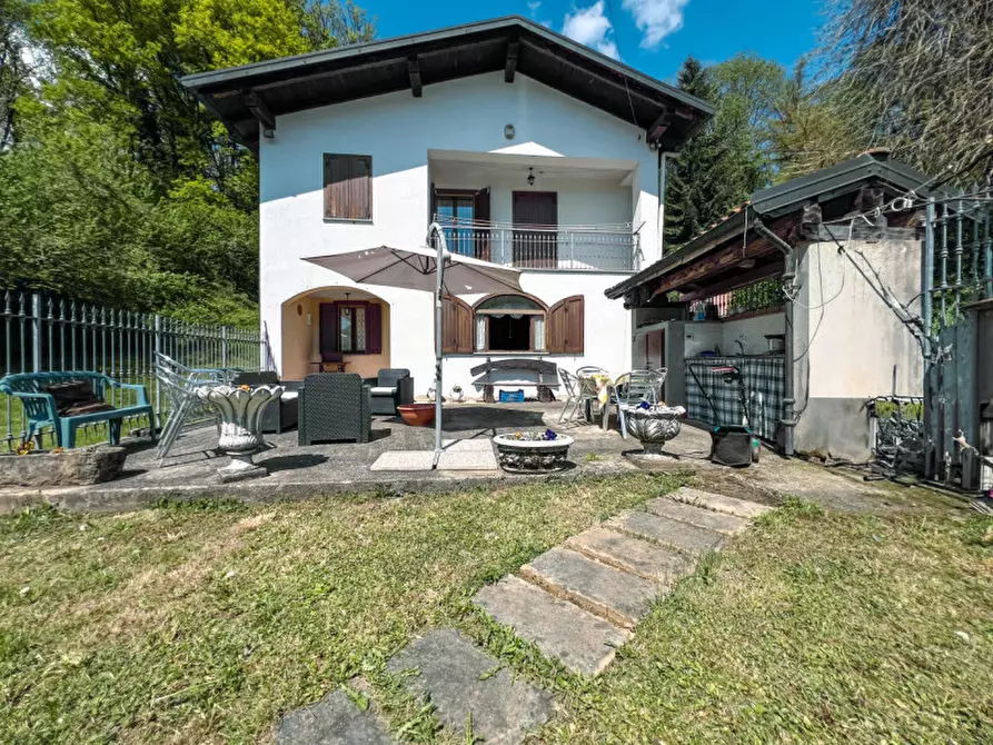 Immagine 9 di Casa bifamiliare in vendita  in FRAZIONE MOLINO 2 a Guardabosone