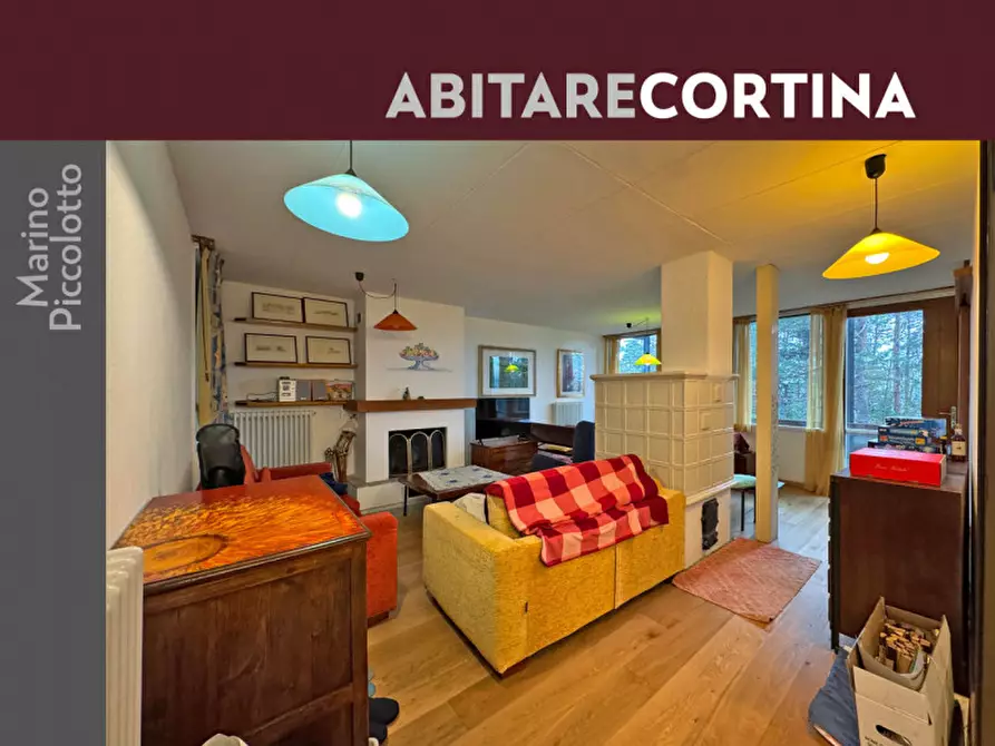 Immagine 1 di Villa in vendita  in via Ravenna a Borca Di Cadore