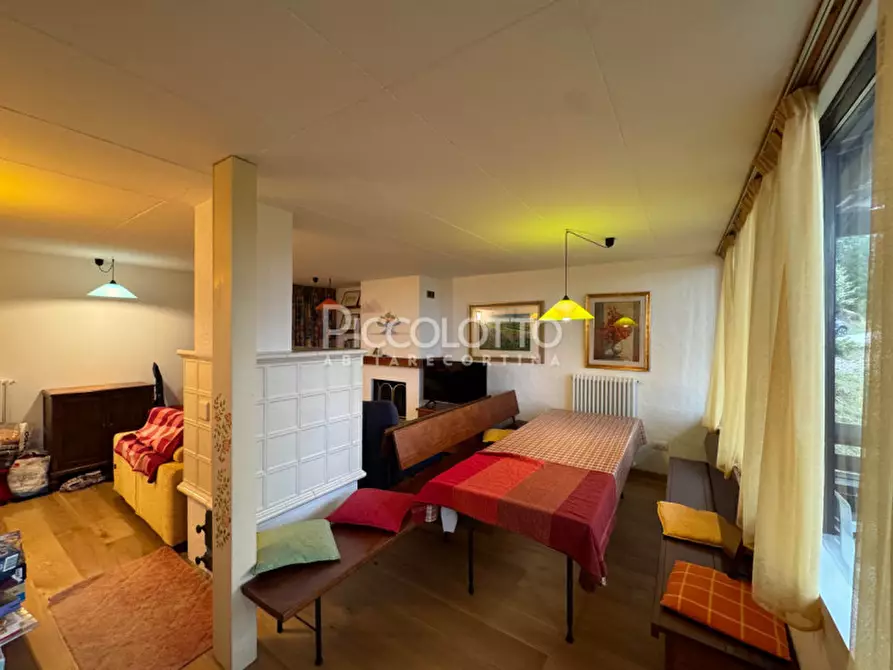 Immagine 3 di Villa in vendita  in via Ravenna a Borca Di Cadore