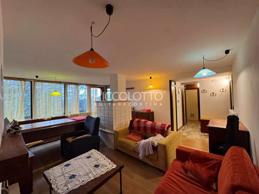 Immagine 4 di Villa in vendita  in via Ravenna a Borca Di Cadore