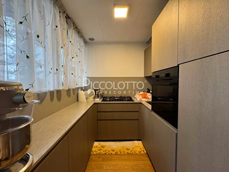 Immagine 6 di Villa in vendita  in via Ravenna a Borca Di Cadore